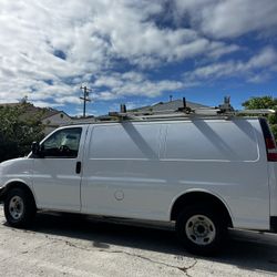 2017 Chevrolet Express 2500