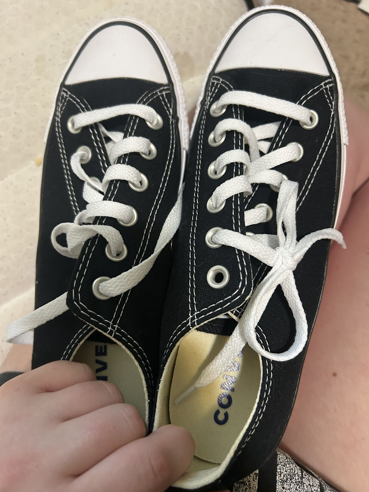 Converse Women’s Size 9