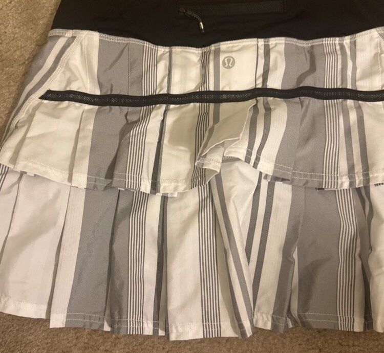 Lululemon Skirt Size 4
