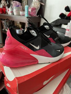 NIKE AIR MAX 270