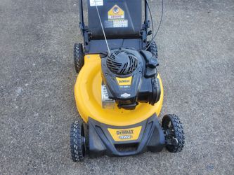DeWalt RWD Gas Push Lawn Mower