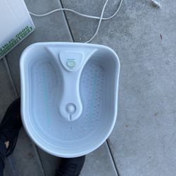 Foot massage tub