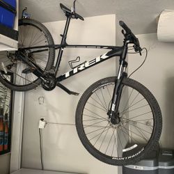 Trek Mountain Bike 