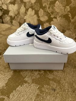 Nike Air Force 1 Low EasyOn - size 5c