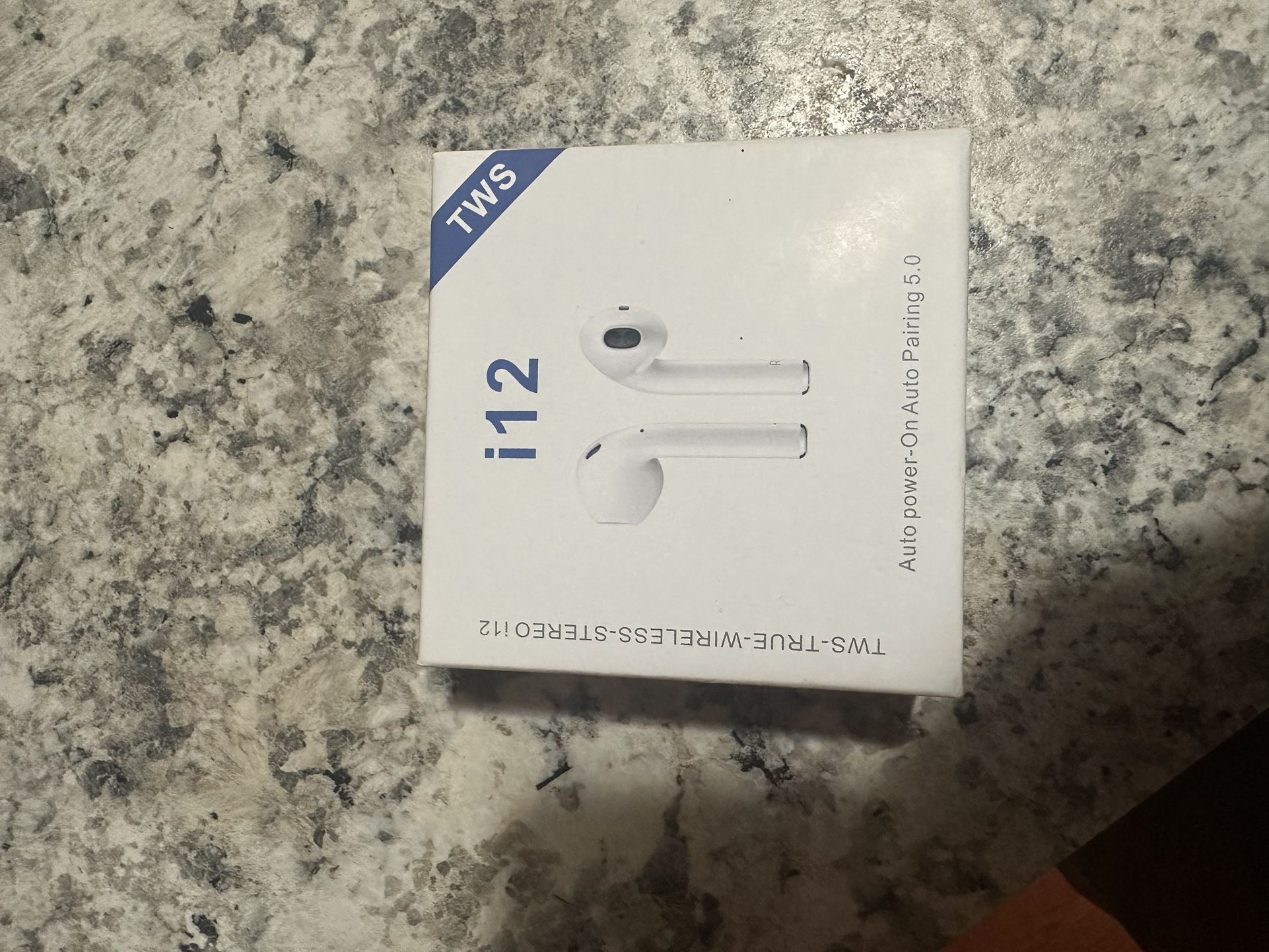 i12 airpods 