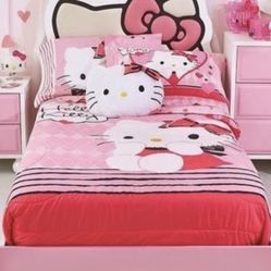 Hello Kitty Bed Sets (2 Sets)