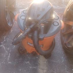 16 Gallon Wet Vacuum Rigid Works Great