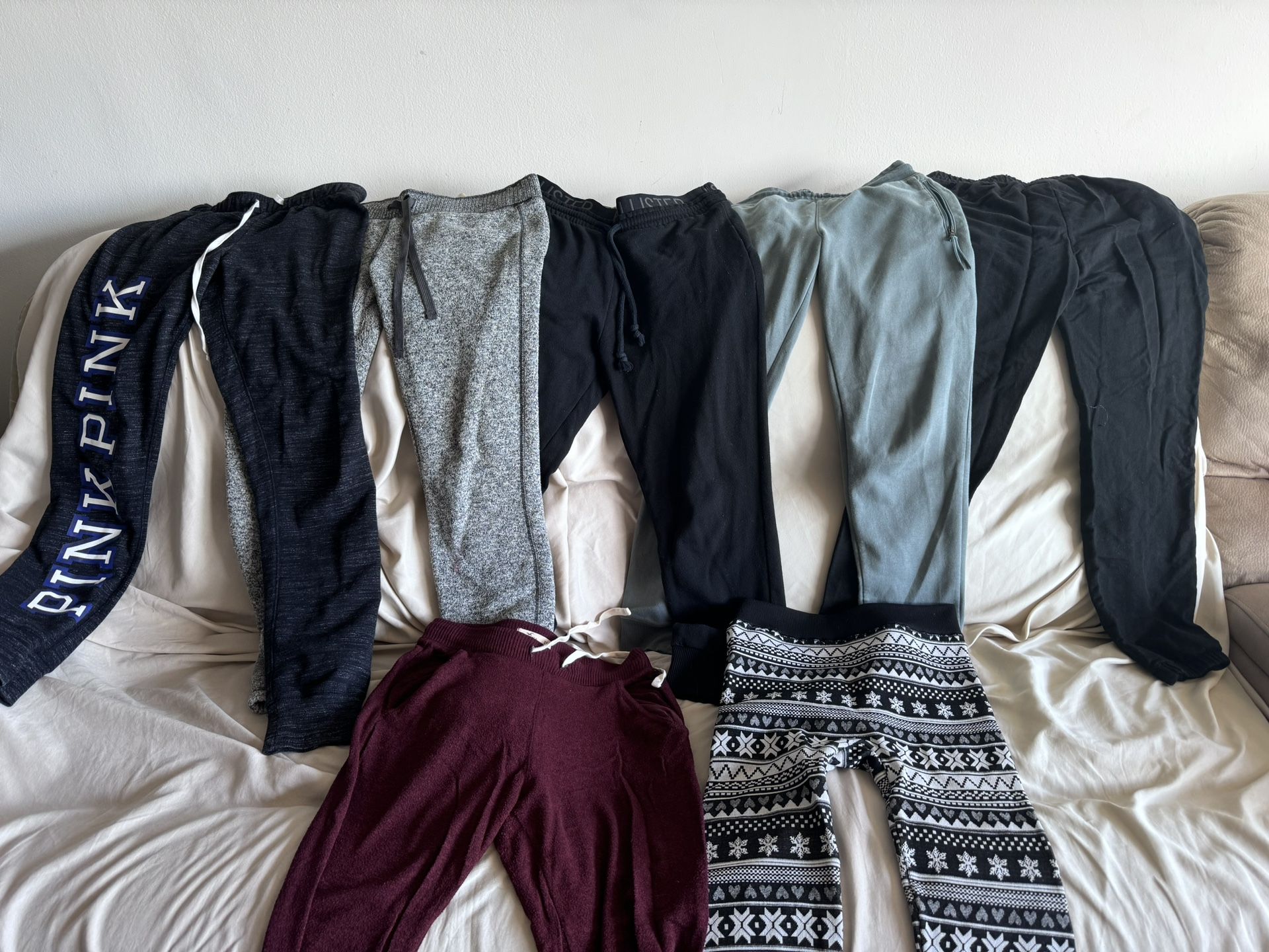 7 Sweatpants Bundle XS