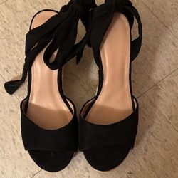 ZBY Sandals Heels (Size 7)