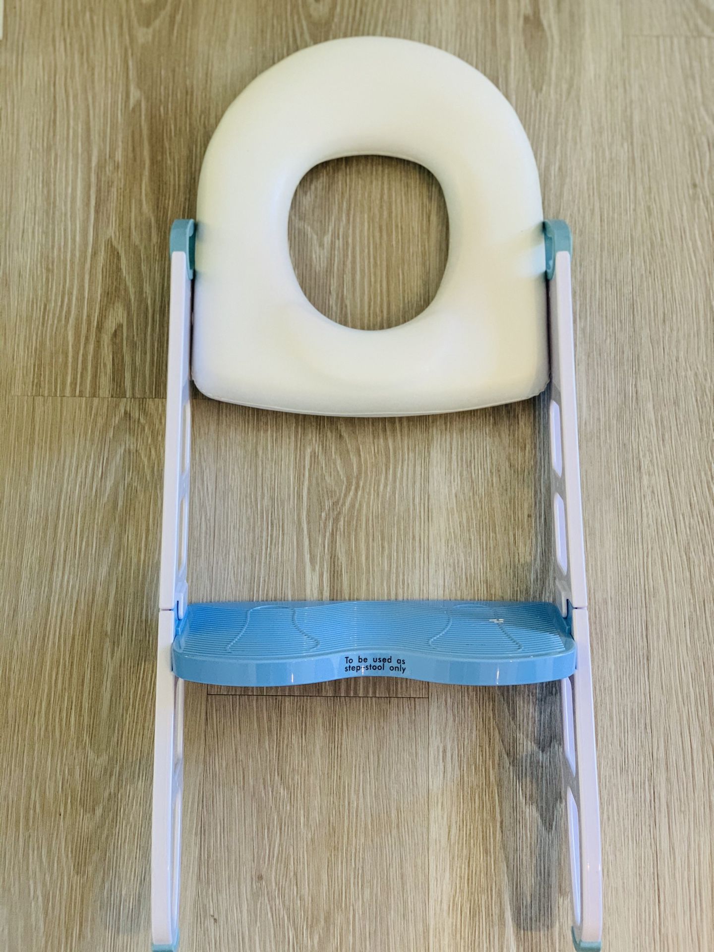 Toddle potty chair step stool