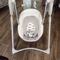 Graco Compact Baby Swing 