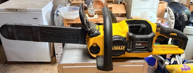 DEWALT 60V FlexVolt 16 in. Chainsaw - Tool Only