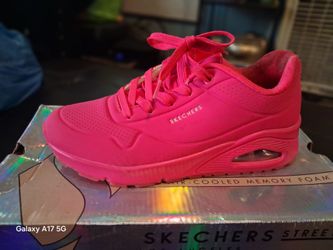 Skechers Uno Air-Cooled Memory Foam Sneakers