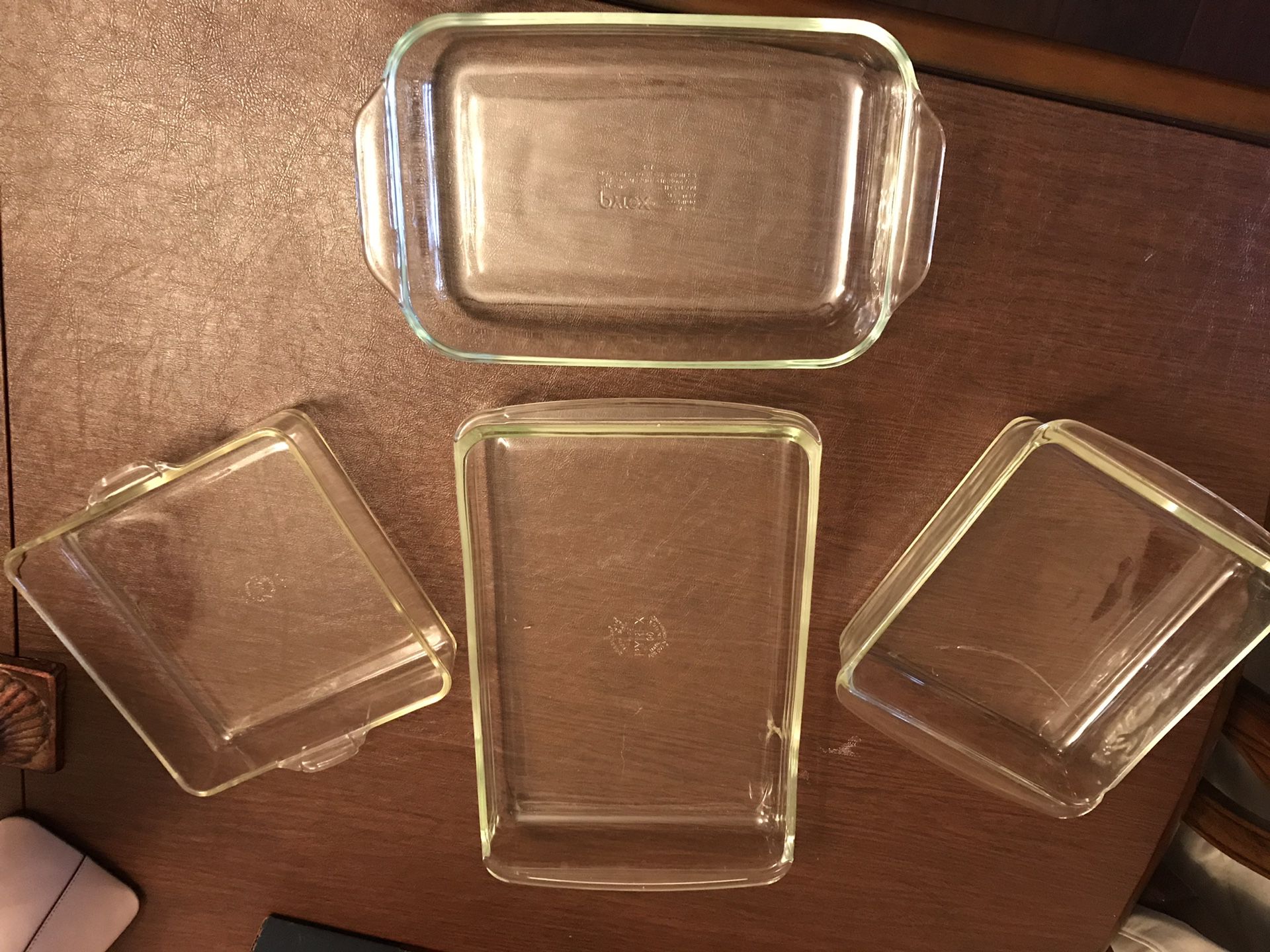 4 different size Pyrex