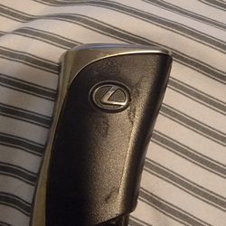Lexus key