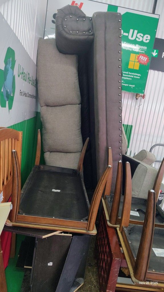 Gray Full Size Couch 125 Good Great Condition 