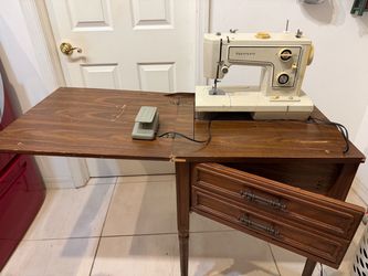 Kenmore Sewing 🧵 Machine
