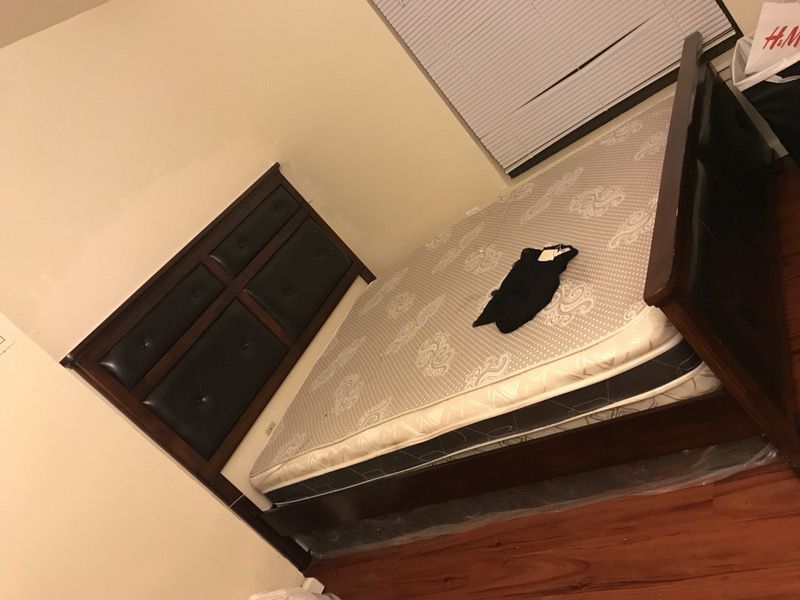 Bed room ,mattress and the box