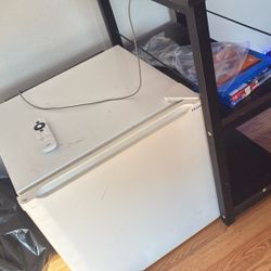 Mini Fridge 