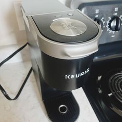 Keurig Coffee Maker | Perfect Condition | Barely Used
