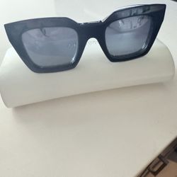 Sunglasses Women’s