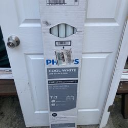 Phillips Fluorescent Bulbs (New) 10