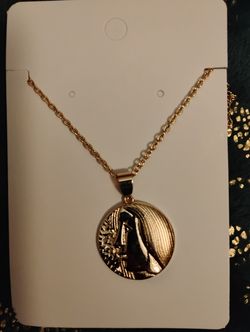 Classic beautiful gold plated necklaces
