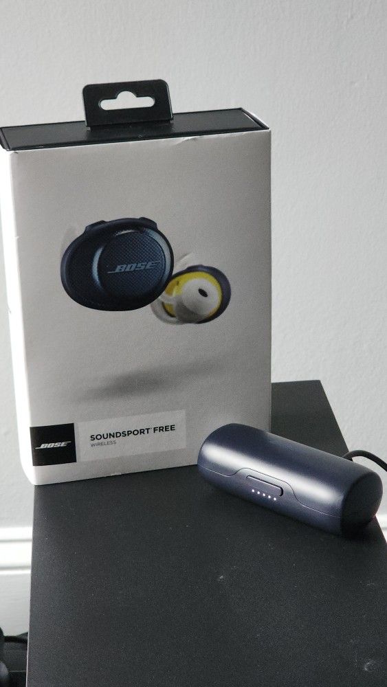 Bose Soundsport Free Wireless Earbuds