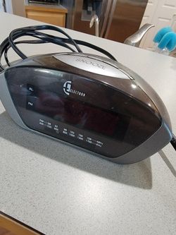 Clock & Radio