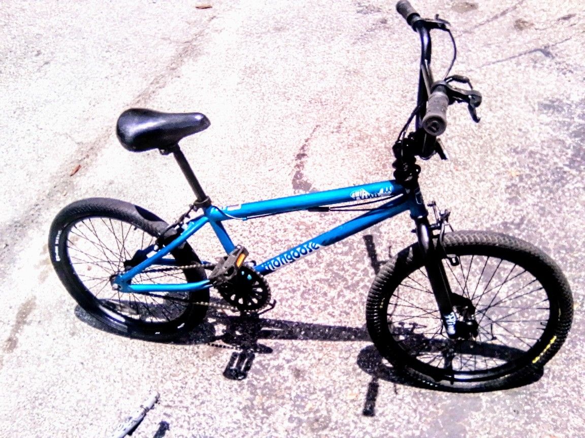 20'Mongoose M100 Like New Cheap!