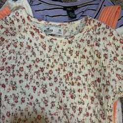 Hollister MUDD VS Pink crop tops