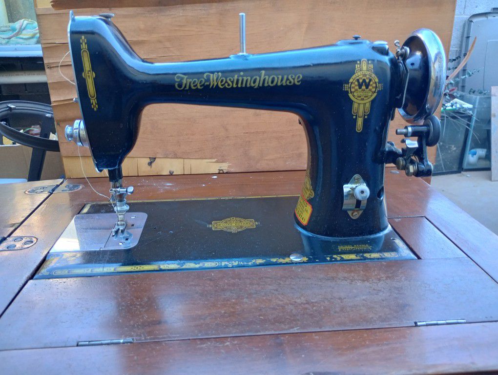 Wakefield Sewing Machine IN Good working order.