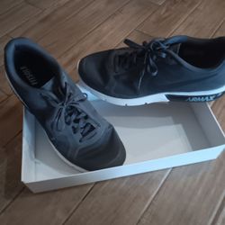 Men's Athletic Shoes