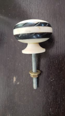 10 Drawer Pulls.
