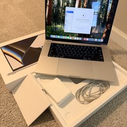 16 Inch MacBook Pro 512 GB SSD Apple M1 Pro