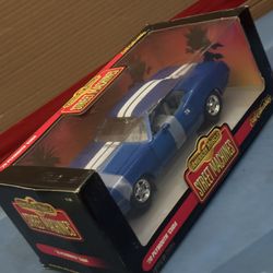 Ertl American Muscle Street Machines 70 Plymouth Cuda Blue 1/18 Scale Diecast Car