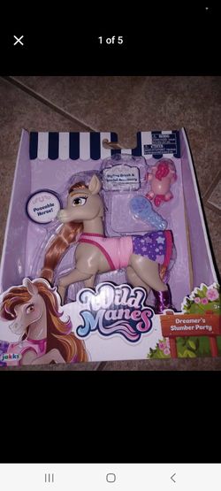 Jakks Pacific Wild Manes Dreamer's Slumber Party Horse Toy