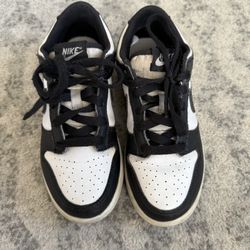 Kids Nike Dunk Low Little Kids Pandas Size 2.5