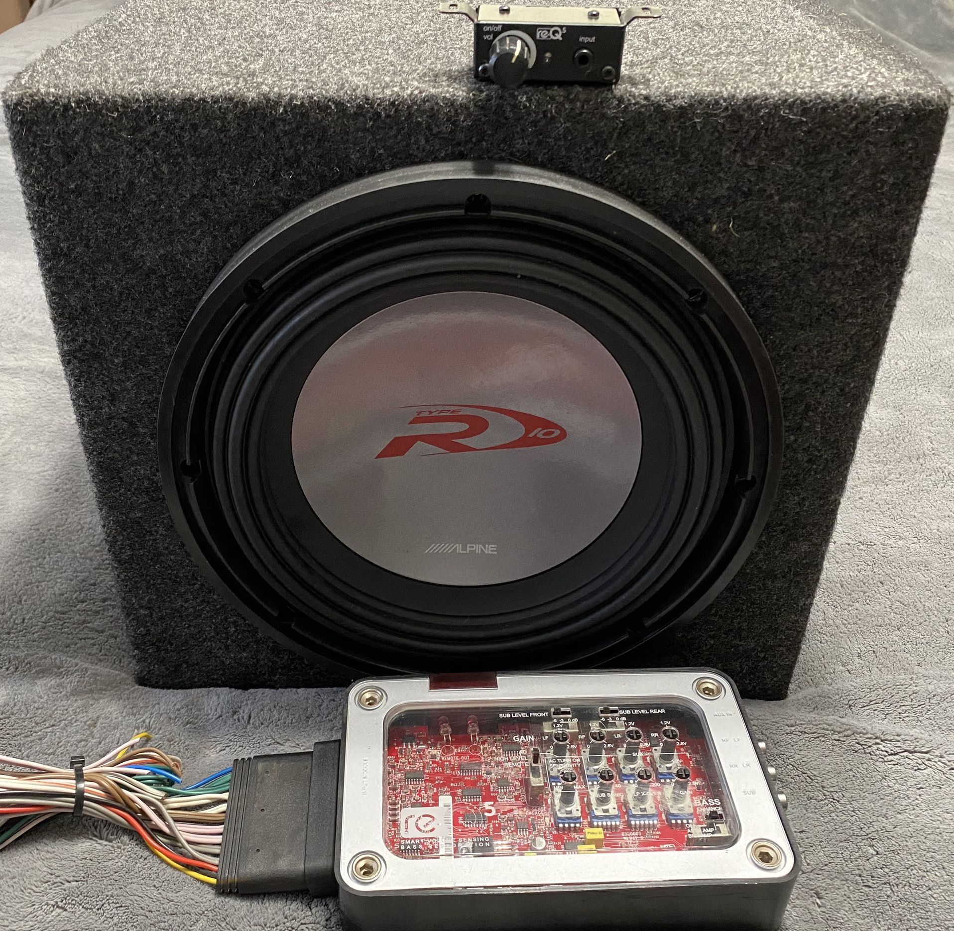 Alpine Subwoofer and re-q5 smart volume sensing bass restoration TRADE?