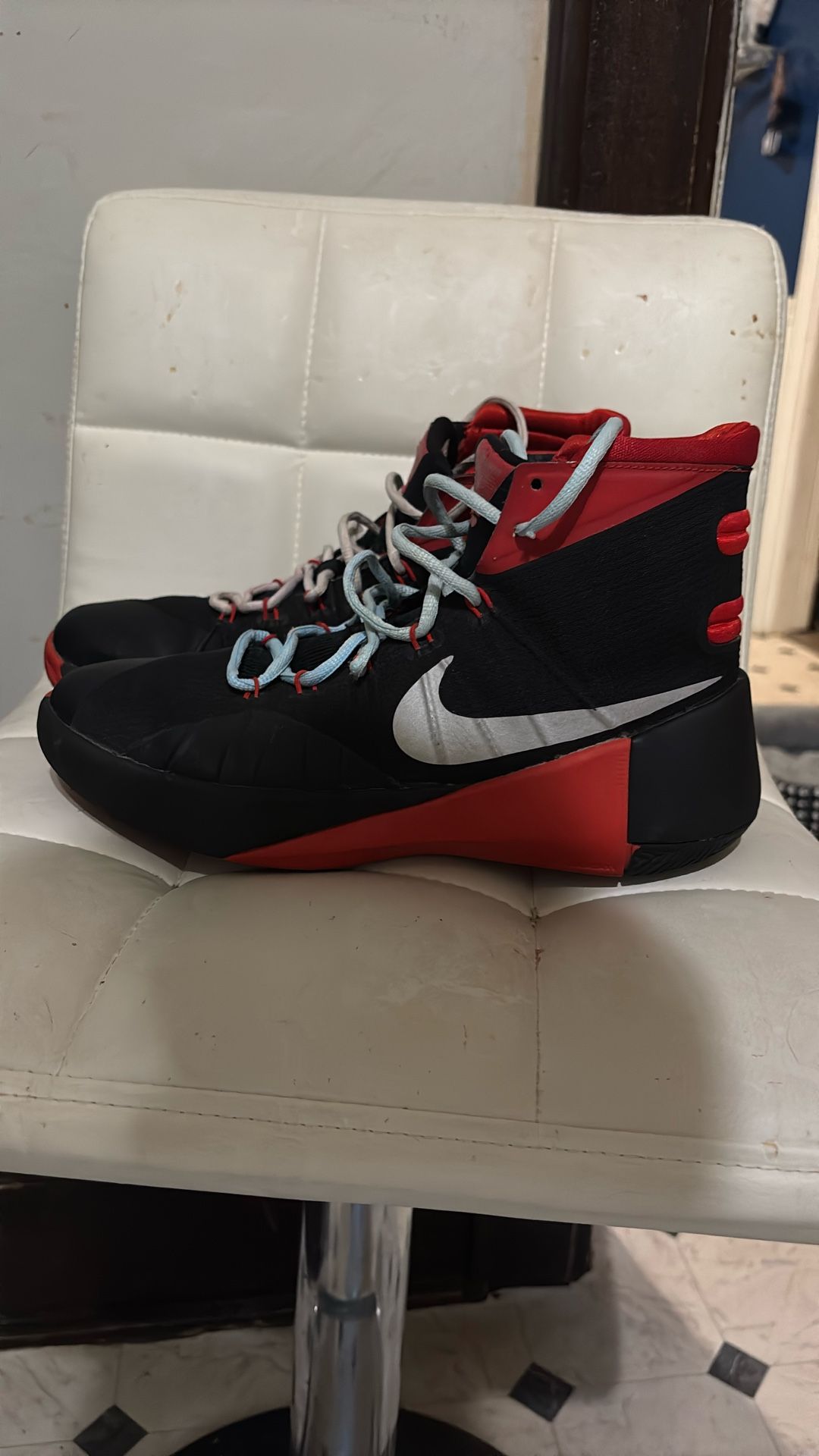 Nike Shoes Barley Used
