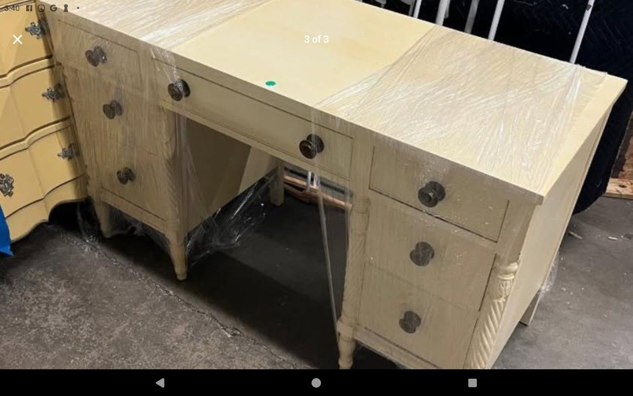 7 Drawers Solid Wood Desk Natural