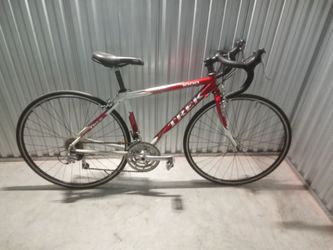 BICYCLE TREK 16 SPEED ROUTEBIKE SIZE 29 BRAND NEW