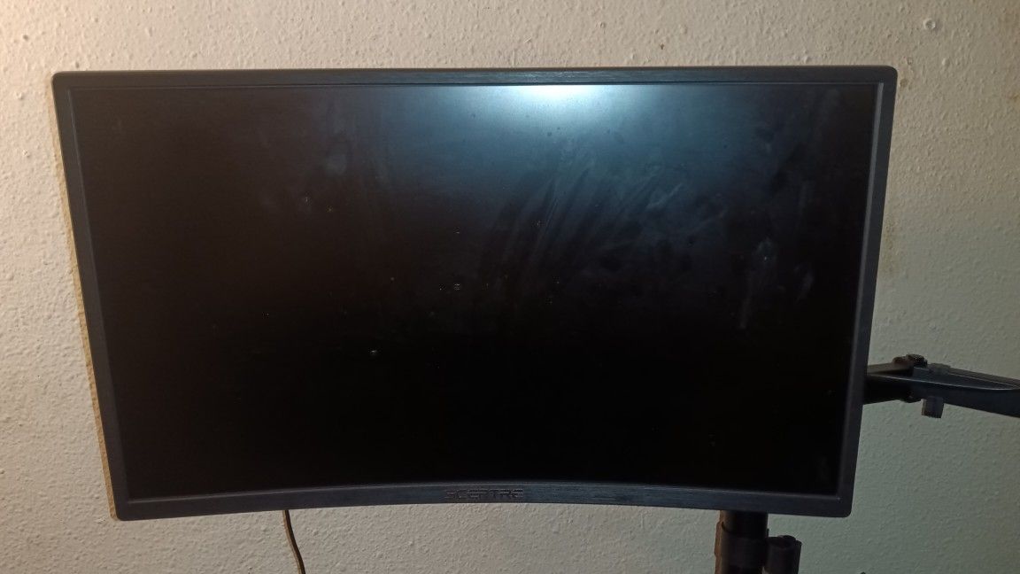 24" Curved Monitor With Dual Stands