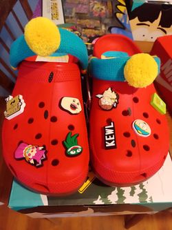 10M BRAND NEW south park Crocs