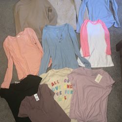  Tops/Sweaters