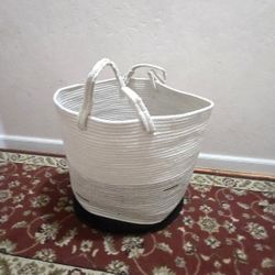 Large Handmade Cotton Tote Basket With Handles 

The 5-gallon bottle is not included. It is in the pictures for sizing. 

Pick up in San Jose 95121