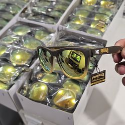 Knock around padress glases