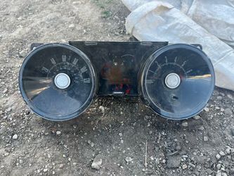 2010-2012 Ford Mustang Speedometer AR33-10890 OEM QM63