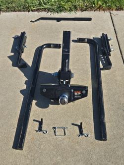 Hitch Weight Distribution (CURT)