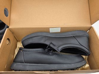 Kitchen work shoes 11.5